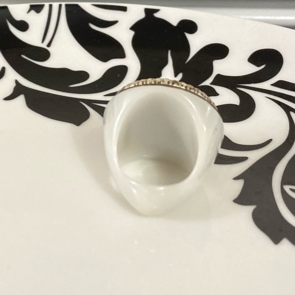 Unique Statement Fashion Bee Ring - image 4